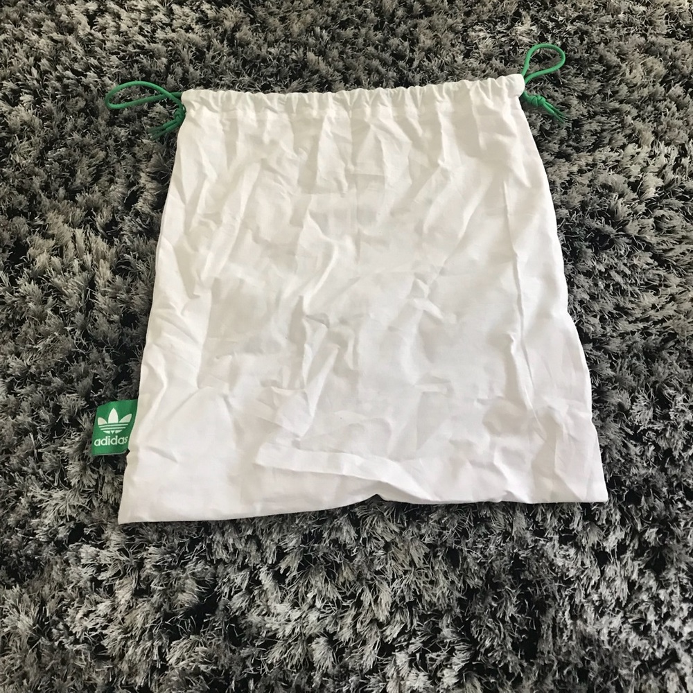 Adidas drawstring bag